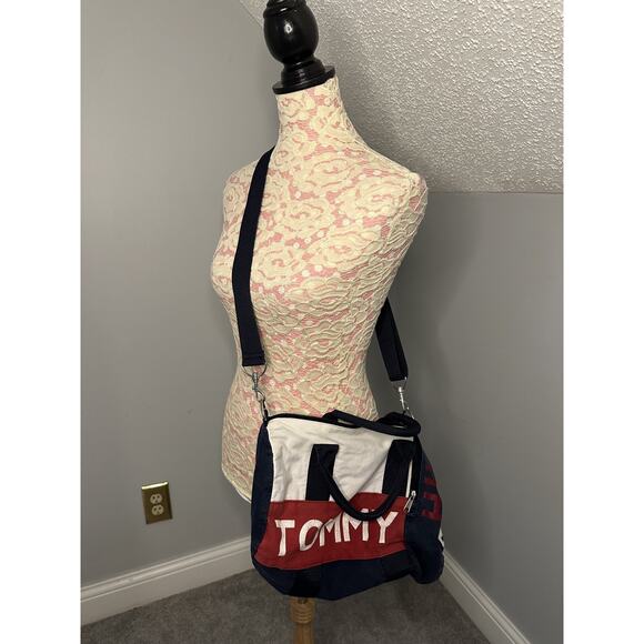 Vintage Tommy Hilfiger Travel Gym Duffle Shoulder Bag Spellout Logo 90s Small - Picture 2 of 16